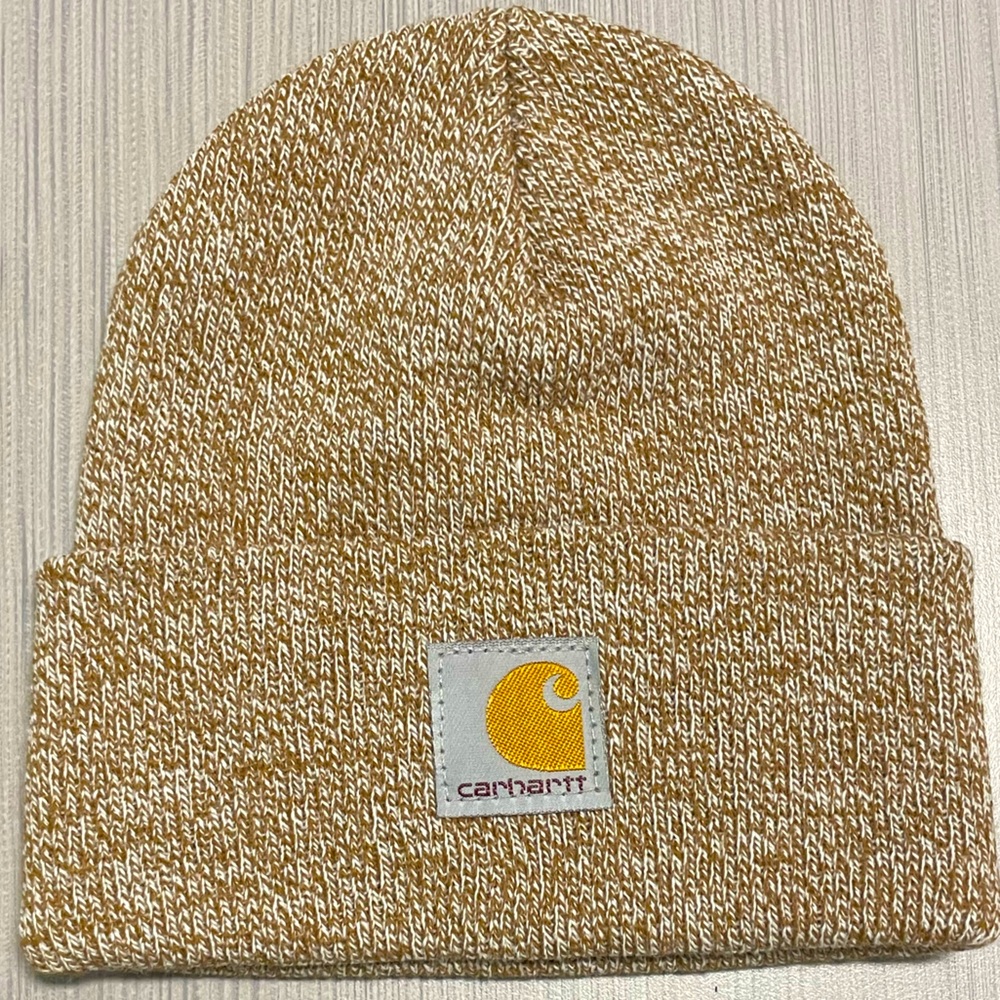 Carhartt infant beanie, brown/cream, logo patch, unworn, gift size mismatch.